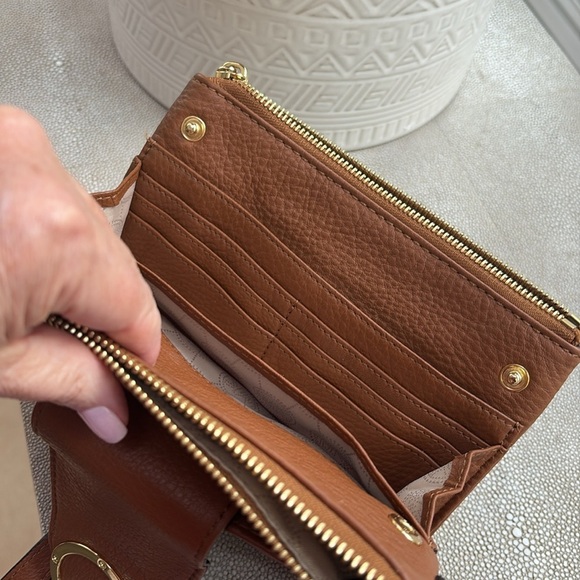 Michael Kors Leather Tan Saddle Brown Crossbody Bag bifold - Picture 12 of 14